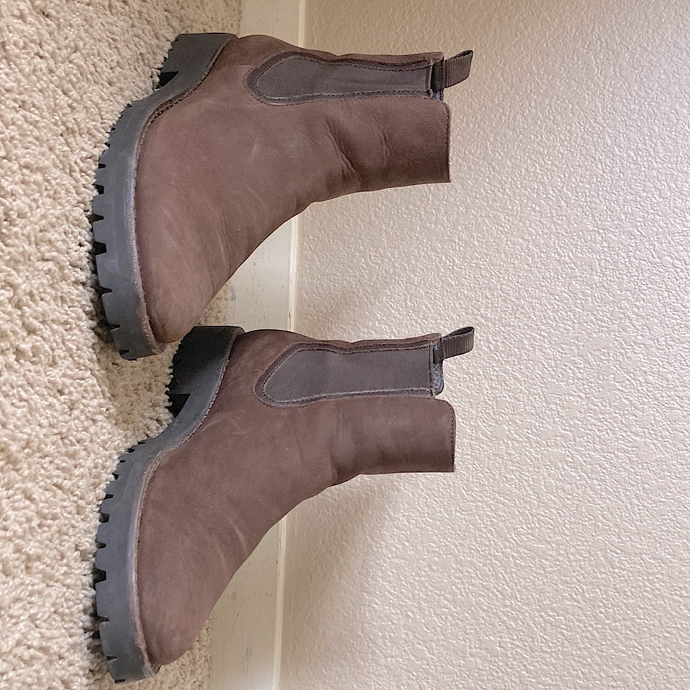 Thursday ‘Legend’ boots size 8 lightly used